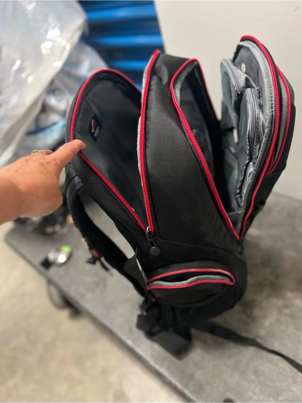 ASUS Republic of GamersBlack and Red Men's Laptop Backpack
